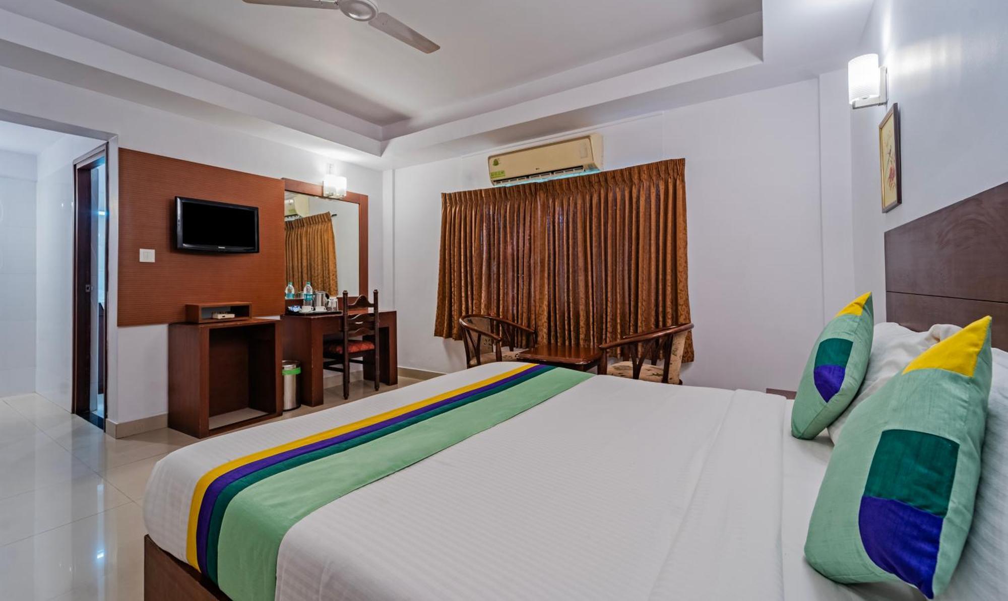 Treebo Central Thrissur Exterior photo